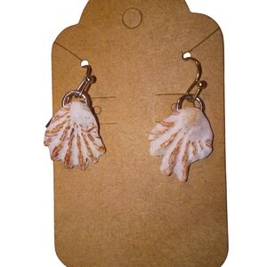Chic Shell Drop Earrings